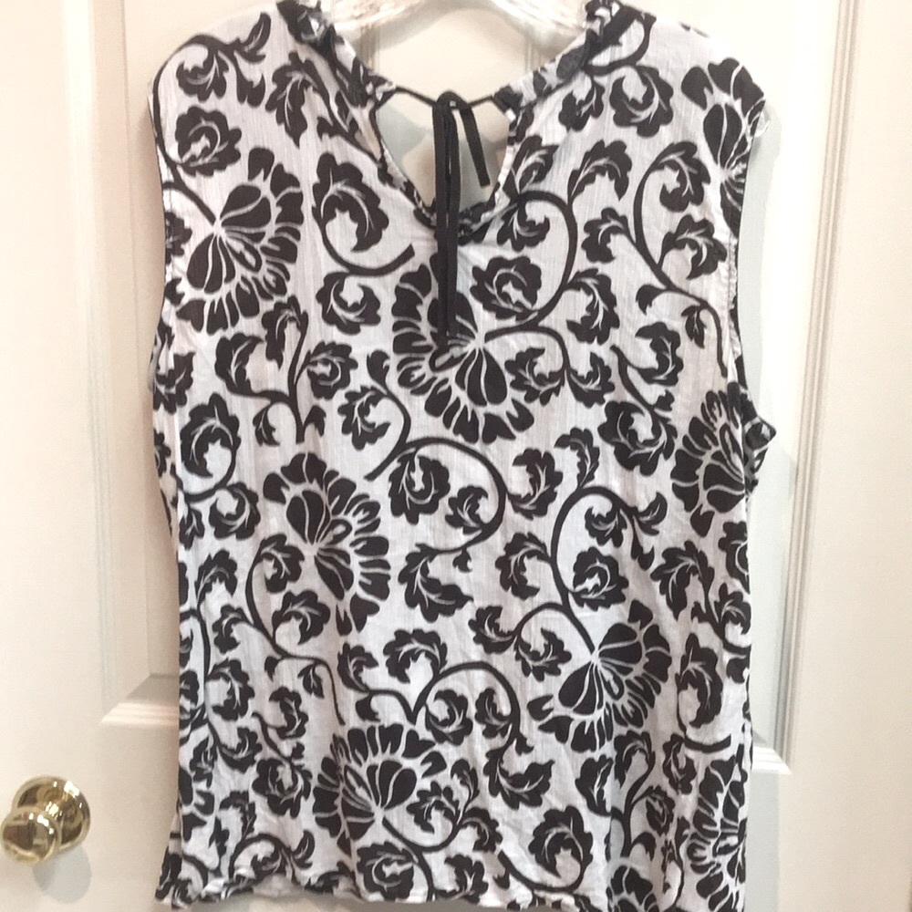 ‘Talbots’Floral Brown and White Sleeveless Top - Picture 3 of 3